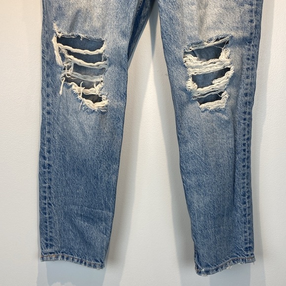 Zara Ripped Mom Jeans Size 6 Acid Wash Slightly Tapered Distressed High Rise - Picture 5 of 13